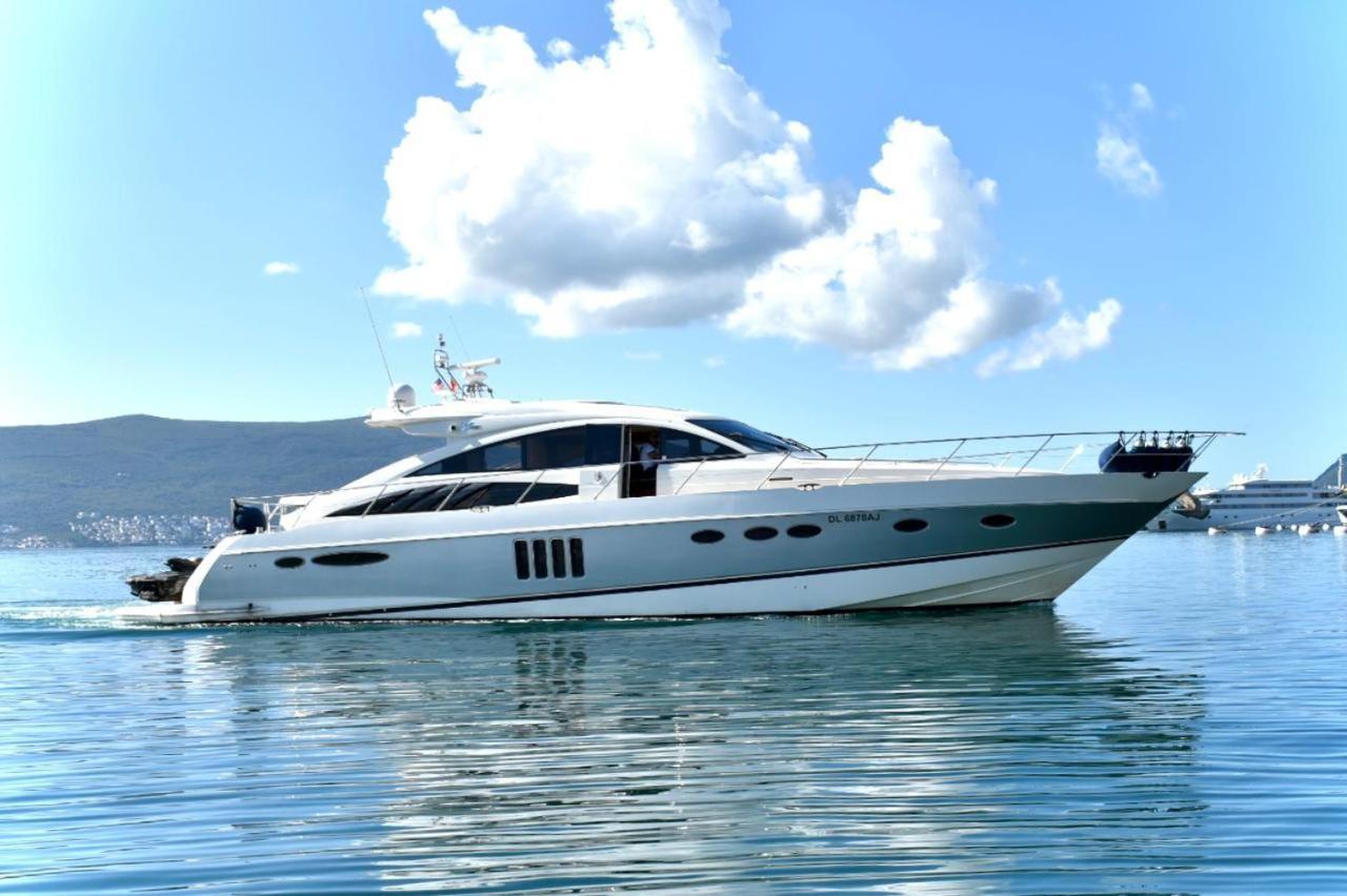 Porto Montenegro Luxury Studio Zeta Tivat Buitenkant foto